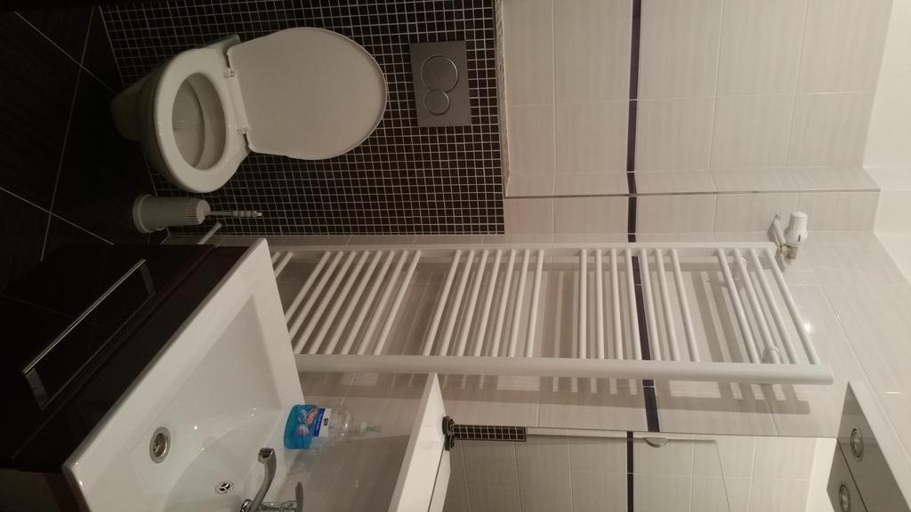Hotel Koruna Rožnov pod Radhoštěm Esterno foto